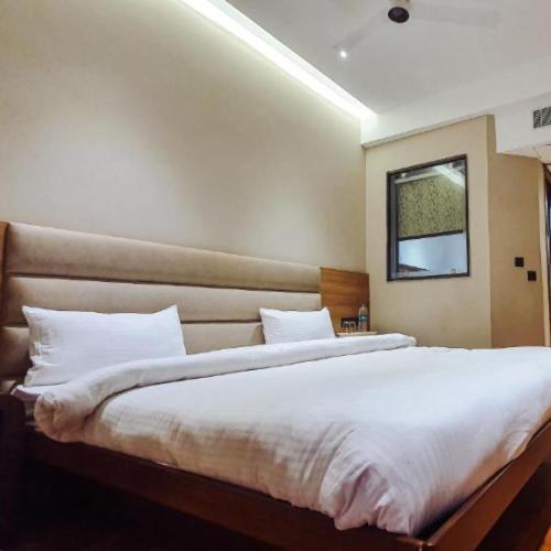 Hotel Ashish Continental Phagwāra Kültér fotó